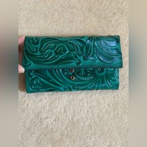 Patricia Nash green wallet